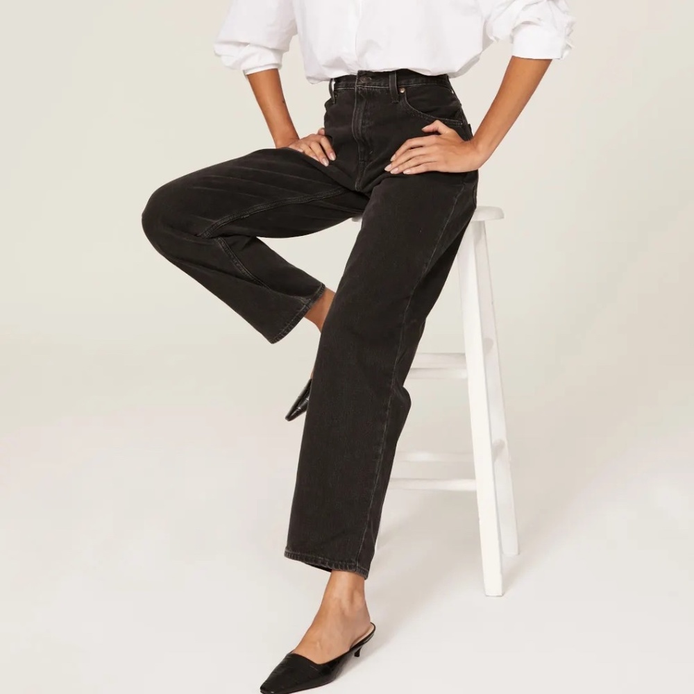Levi's Dad Jean in Rad Dad black slouchy or high rise if worn a size down 27